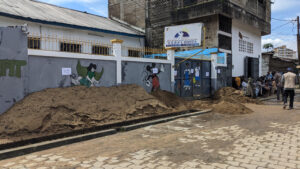 Douala : le délégué régional  du Minedub scelle le Groupe  scolaire bilingue privé laïc Dipita