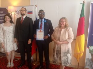 L’Hôtel Djeuga Palace à Yaoundé, a abrité la cérémonie officielle de remise des diplômes de fin de formation en langue russe aux agents des Douanes camerounaises et ceux du ministère des Forêts et de la Faune.