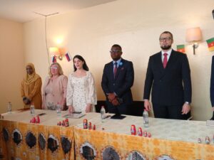 L’Hôtel Djeuga Palace à Yaoundé, a abrité la cérémonie officielle de remise des diplômes de fin de formation en langue russe aux agents des Douanes camerounaises et ceux du ministère des Forêts et de la Faune.