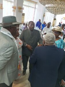 Rencontre des caciques du Rdpc à Douala 