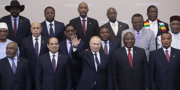A la faveur de la commémoration de la Journée mondiale de l’Afrique, qui se célèbre tous les 25 mai -depuis 1963-, le Président de la fédération de Russie a adressé une correspondance à ses homologues africains.  Ci-dessous, l’adresse in-extenso de Vladimir Poutine.