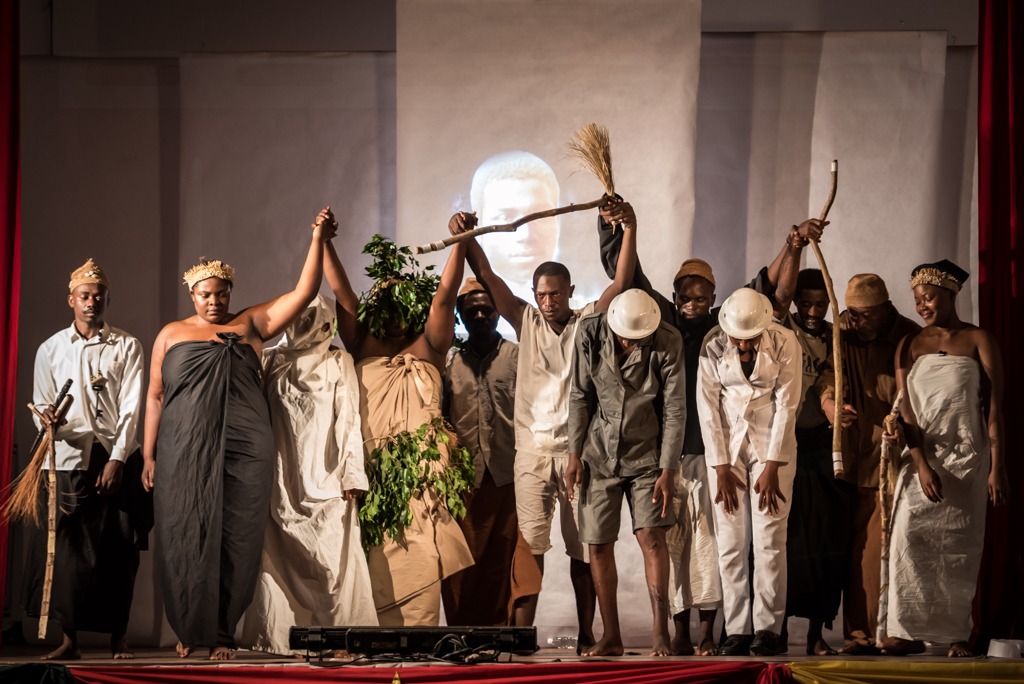 La mort du Roi Dualla est l'essence de ‘‘Ngum a Jamea’’, une pièce théâtrale écrite par David Mbanga Eyombwan.
