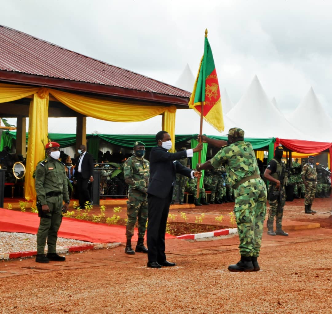 La cérémonie de remise de l’étendard s’est déroulée au Centre de formation Pré-déploiement aux opérations de maintien de la paix de Motcheboum dans l’Est Cameroun.