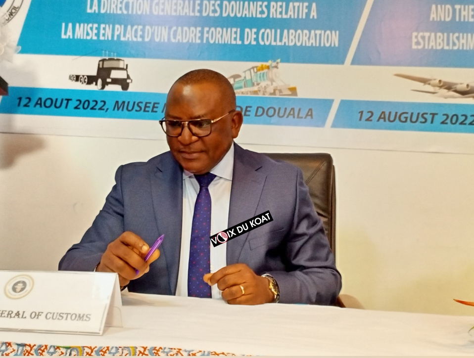 Le protocole d’accord entre le Conseil national des Chargeurs du Cameroun et la Direction générale des douanes a été formalisé ce vendredi 12 août 2022 à Douala.