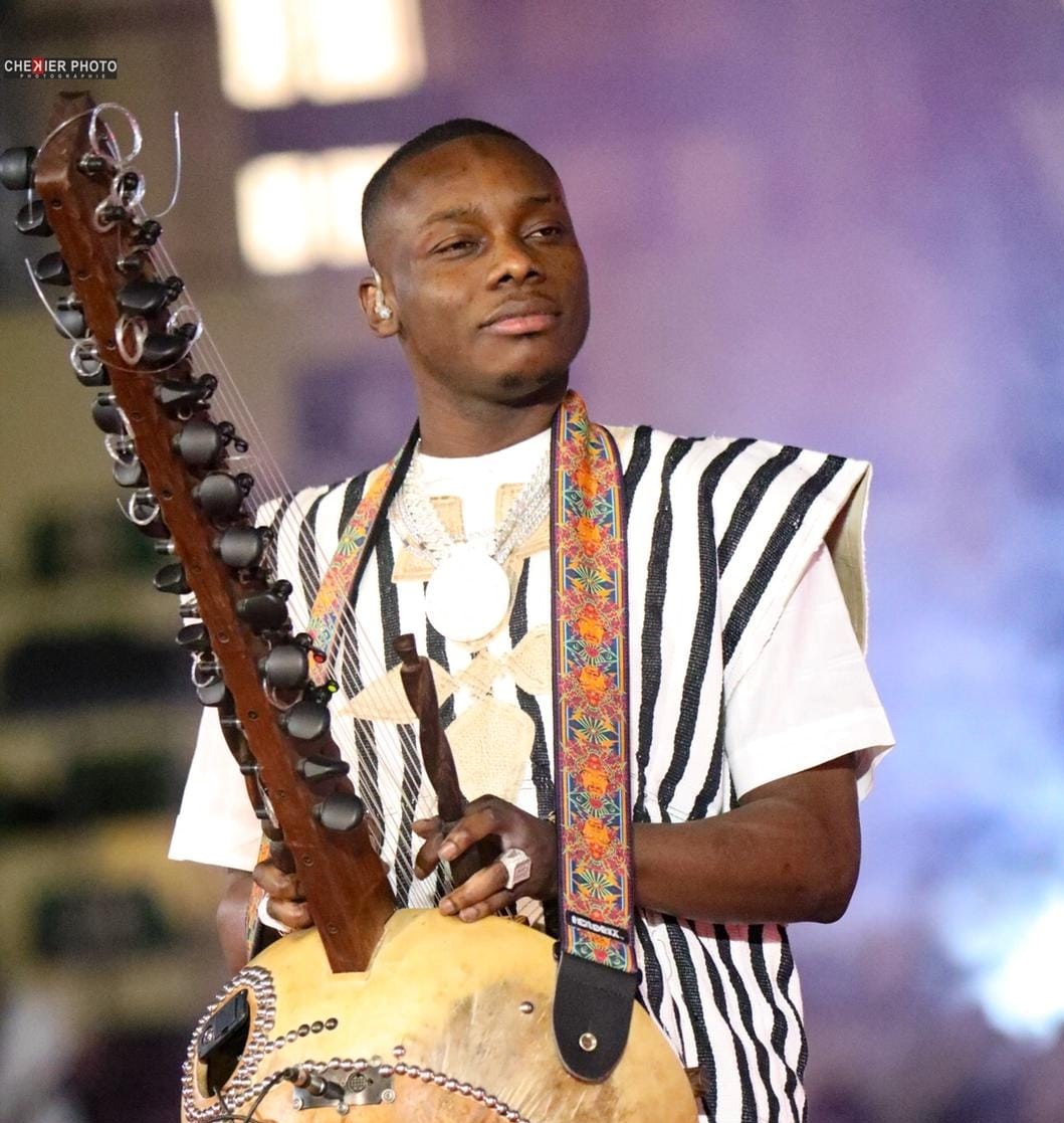 L’artiste musicien malien est poursuivi pour escroquerie avec complicité de plus de 8millions Fcfa.
