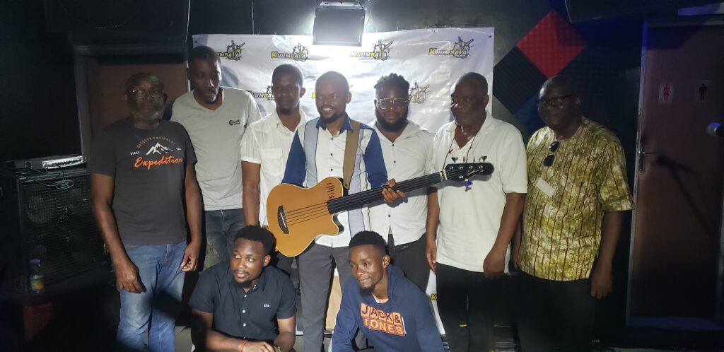 Le lauréat de la première édition de ‘’André Manga Bass contest’’ a su convaincre les membres jury, à travers toutes les étapes de la compétition, déroulées au studio Kuumbaya, à Douala