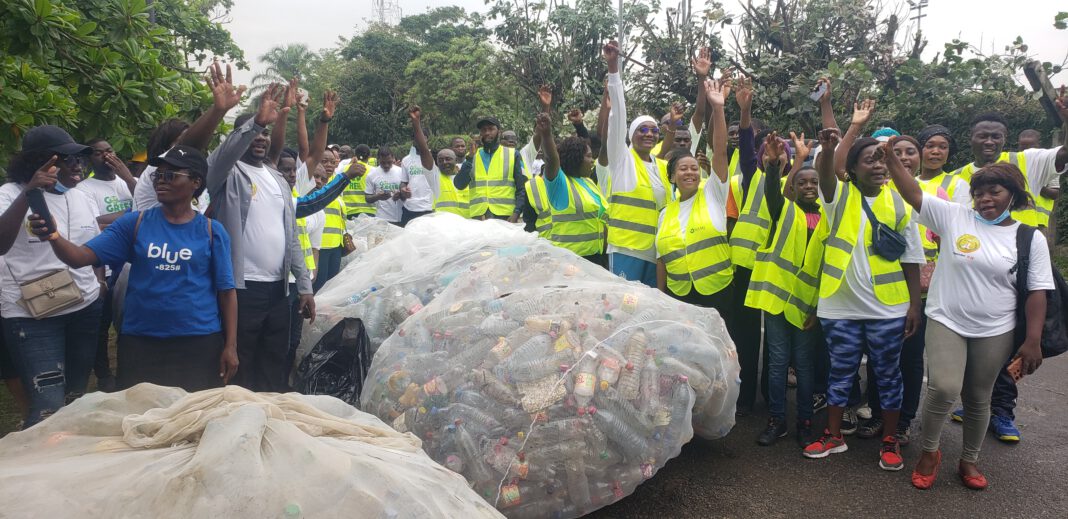 L’antenne Littoral de la Commission des Droits de l'homme du Cameroun et ses partenaires se sont engagés dans le projet d’assainissement de la ville de Douala par les bouteilles plastiques