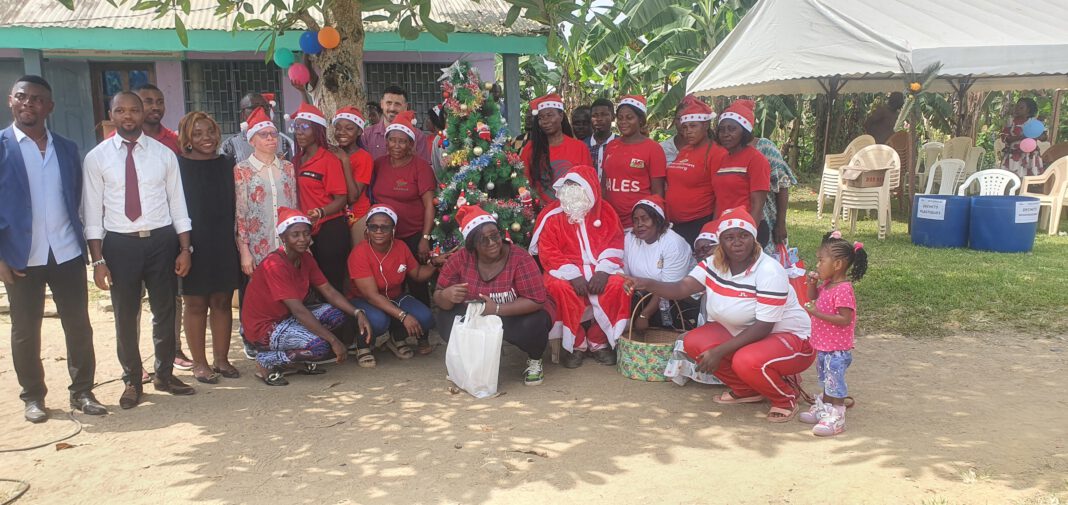 La célébration de la 49ème édition de l’arbre de Noël dans l’ensemble des plantations de la Socapalm a servi de moment de communion et de partage avec les enfants de son personnel