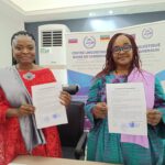 photo signature convention clrc enfants de la grotte