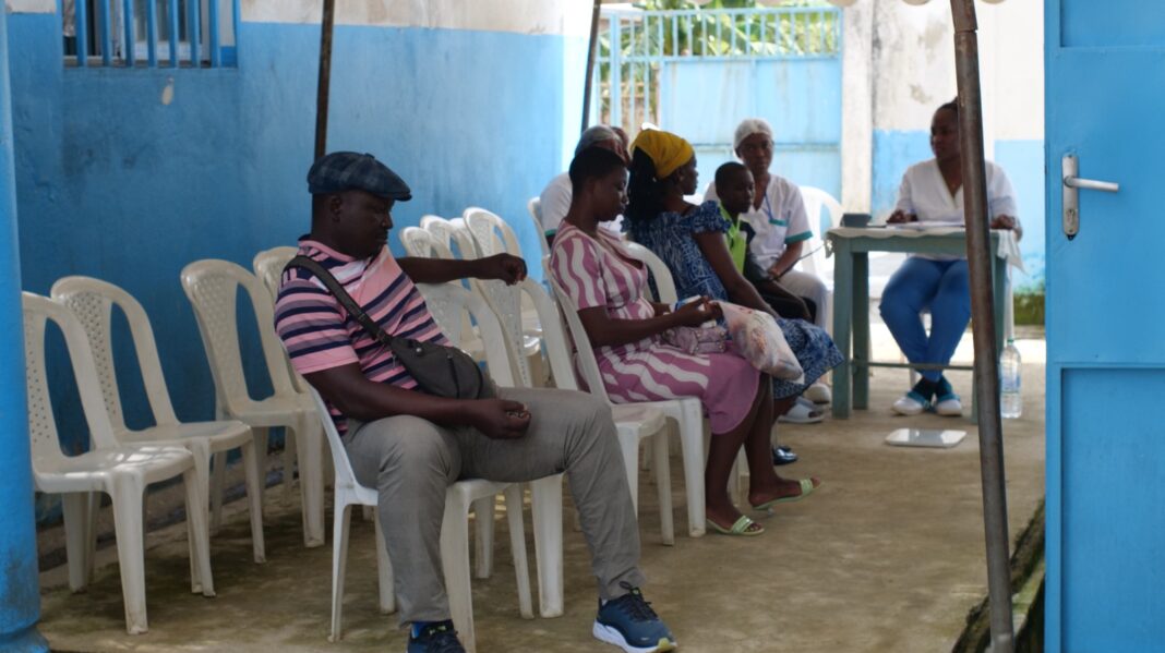 Les journées portées ouvertes initiées par le Directeur de l’hôpital, le Dr Assou Bolo Bolo Christian, avaient également pour but de rapprocher l’hôpital de la ville de Douala, de sa communauté.