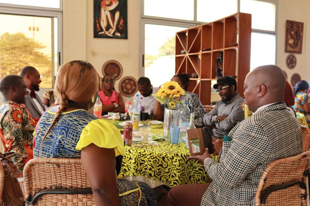 International des Médias et Auxiliaires