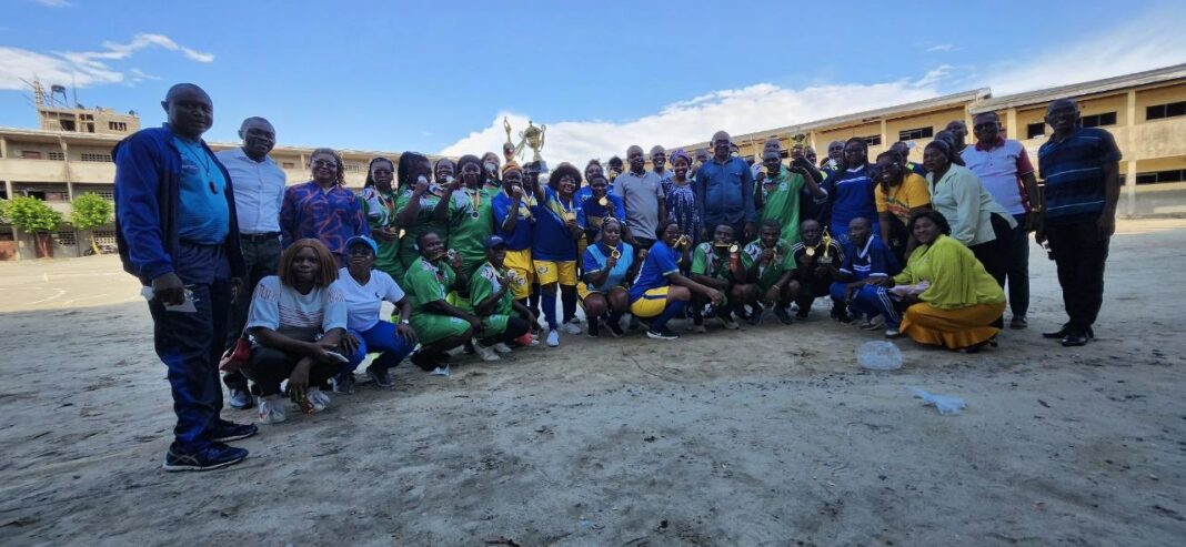 L’immense cour au sable blanc du Lycée Bilingue de Nylon Brazzaville s'est transformée, ce mardi 19 mai 2026, en une arène de liesse populaire. Sous un ciel dégagé, la première édition de la Coupe du Proviseur a livré son verdict dans une ambiance mêlant ferveur sportive, rivalités bon enfant et communion communautaire