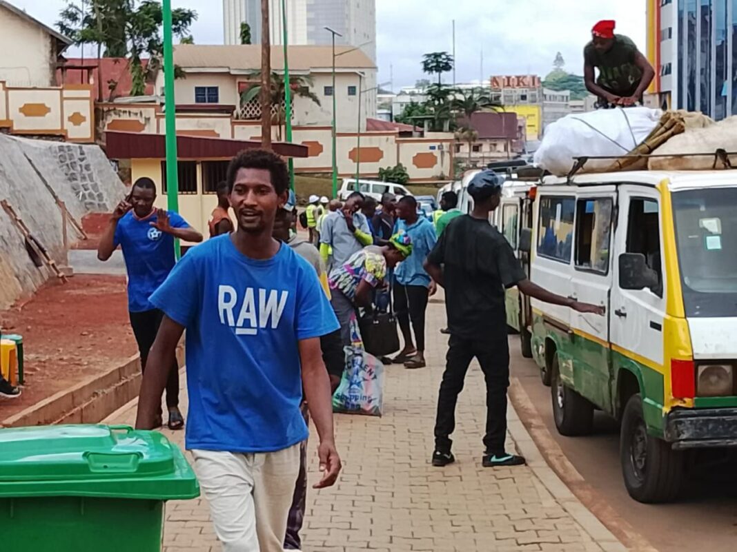 Il est opérationnel depuis vendredi 26 juin dernier, au grand plaisir des usagers et du Syndicat national des conducteurs de transport périurbain, urbain, interurbain et rural du Cameroun, Synctrapuircam. Yaoundé, face immeuble Jaco. C’est dorénavant le point d’embarquement