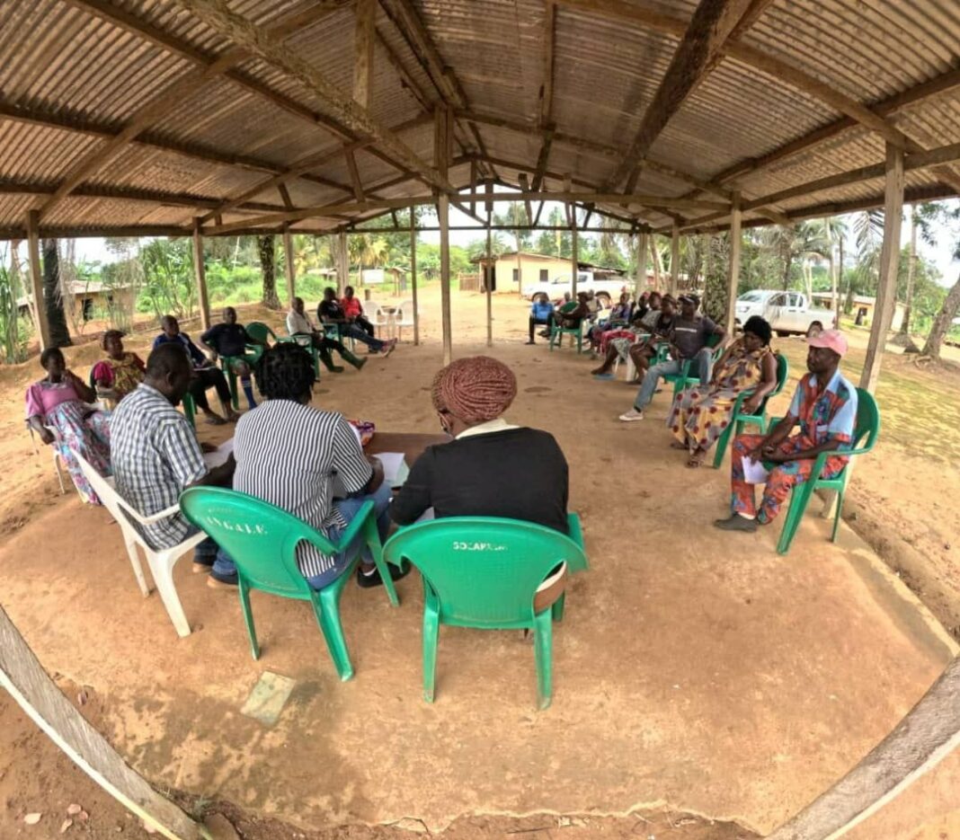Pendant cinq jours, Kienké a vécu au rythme du dialogue territorial. La Socapalm est allée au-devant des communautés.